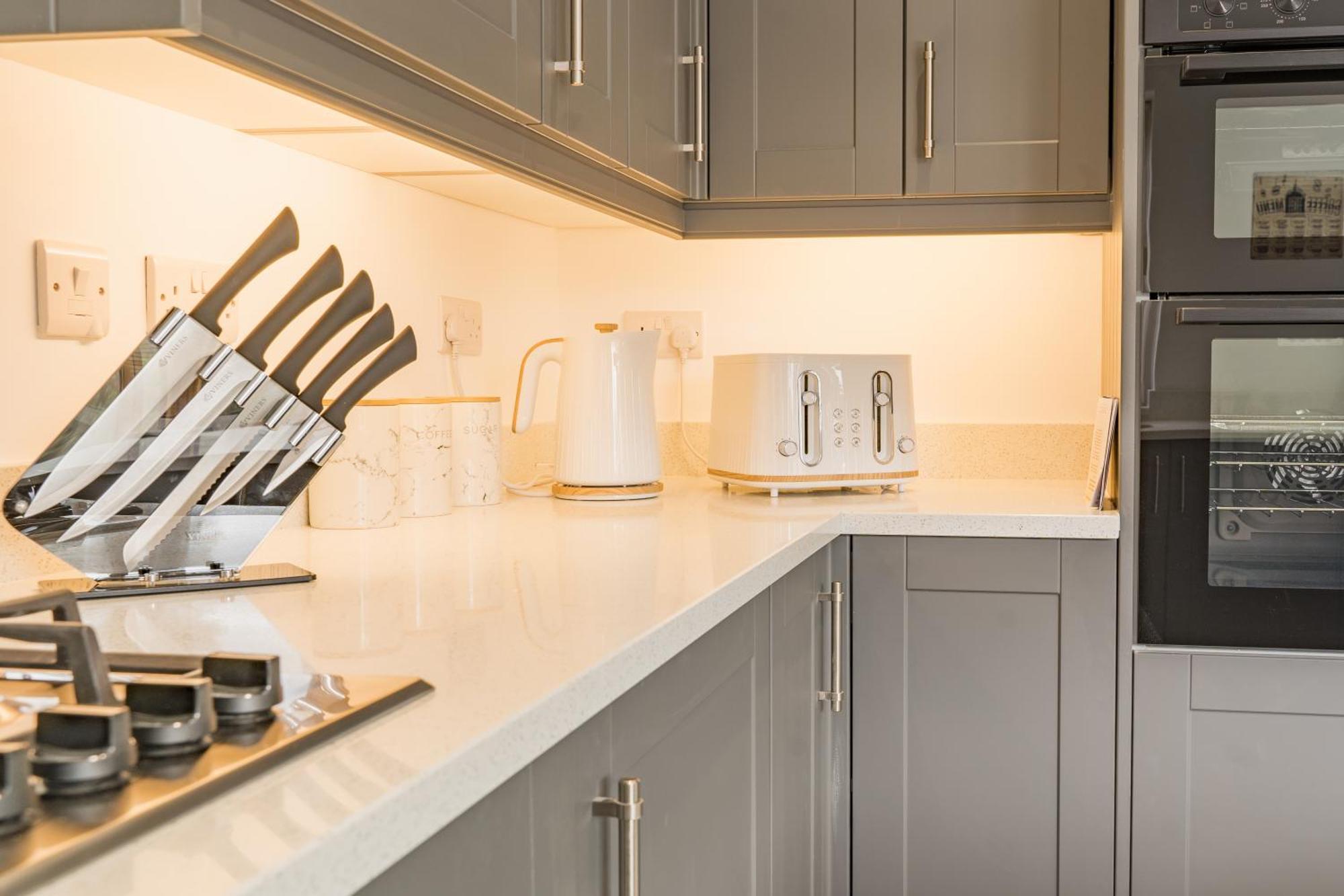 Beautifully Done 5 Bed Barn Conversion In Heswall - Sleeps Up To 10 Eksteriør bilde