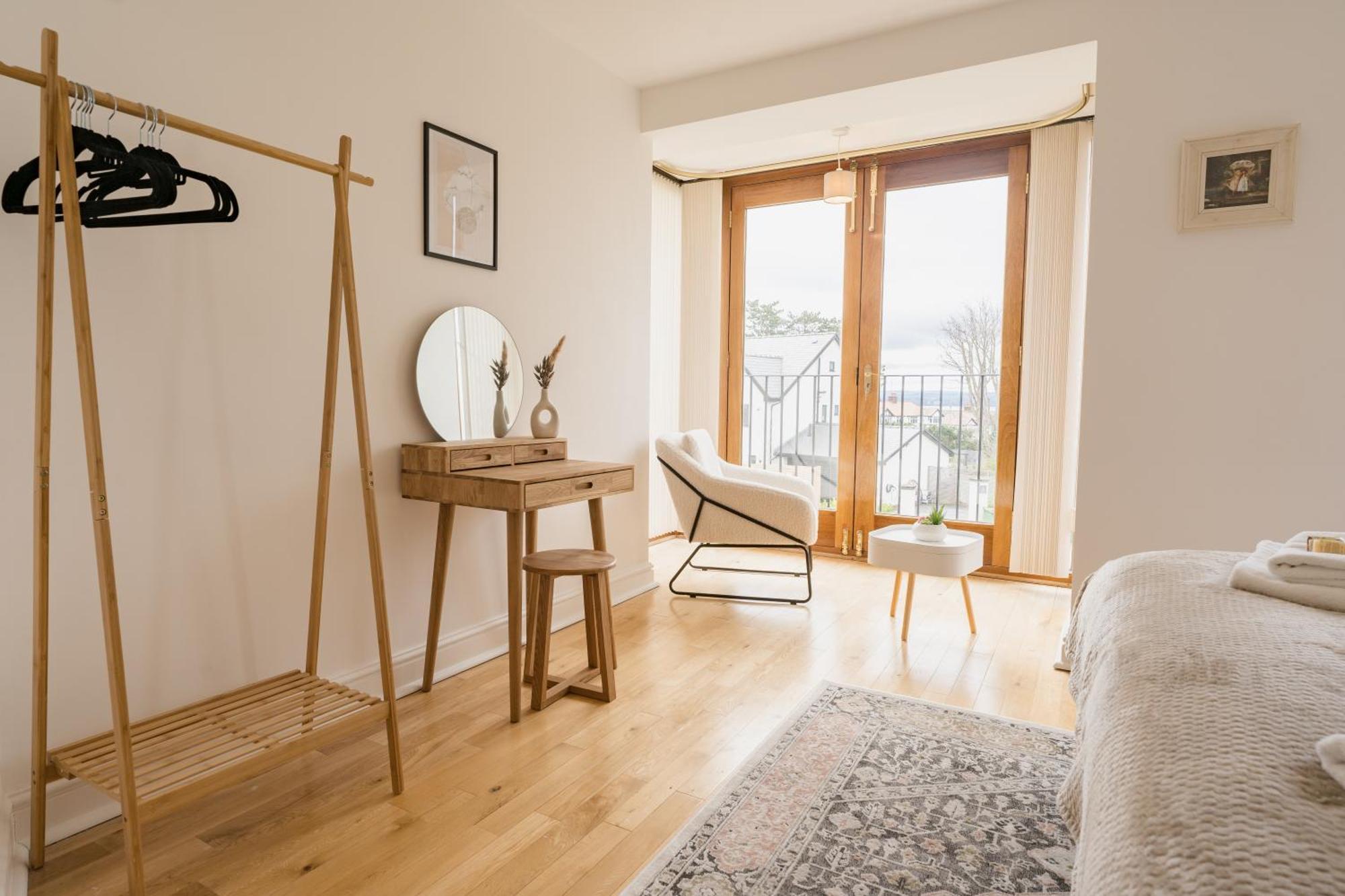 Beautifully Done 5 Bed Barn Conversion In Heswall - Sleeps Up To 10 Eksteriør bilde