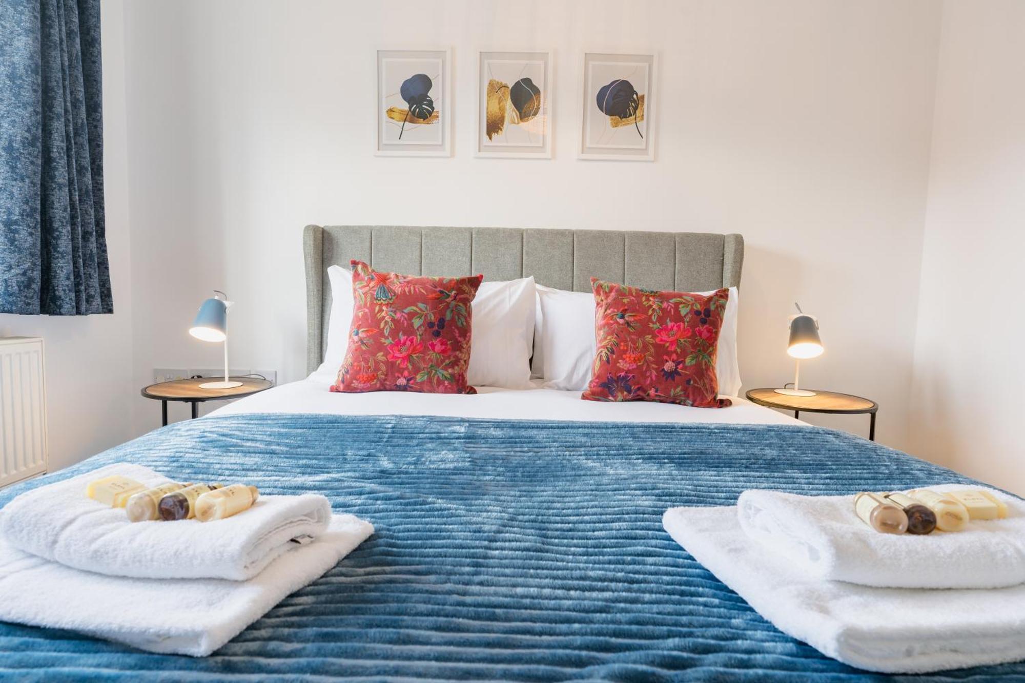 Beautifully Done 5 Bed Barn Conversion In Heswall - Sleeps Up To 10 Eksteriør bilde